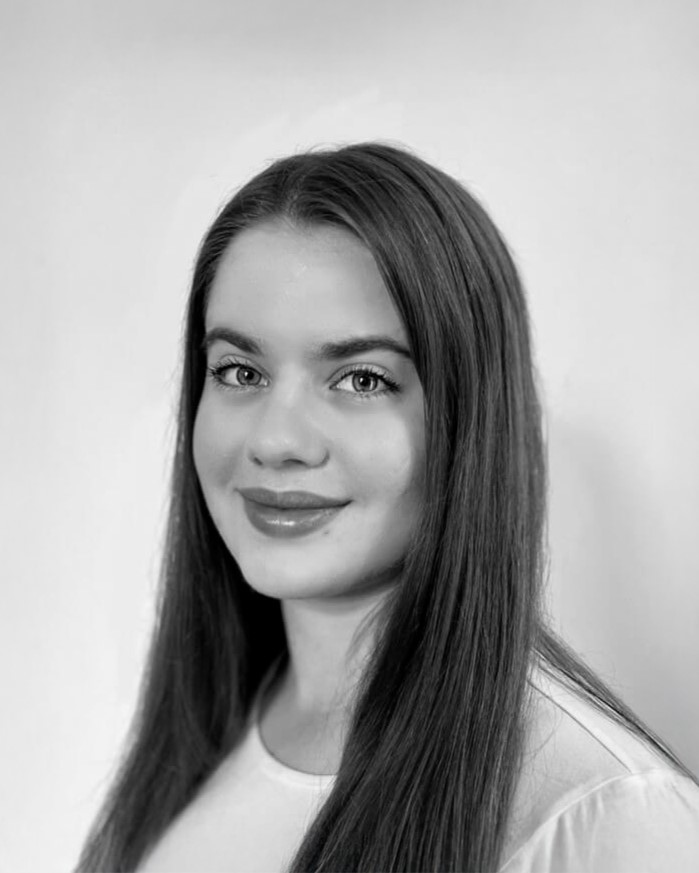 Miriam Tibor - Production Assistant at United Illusions